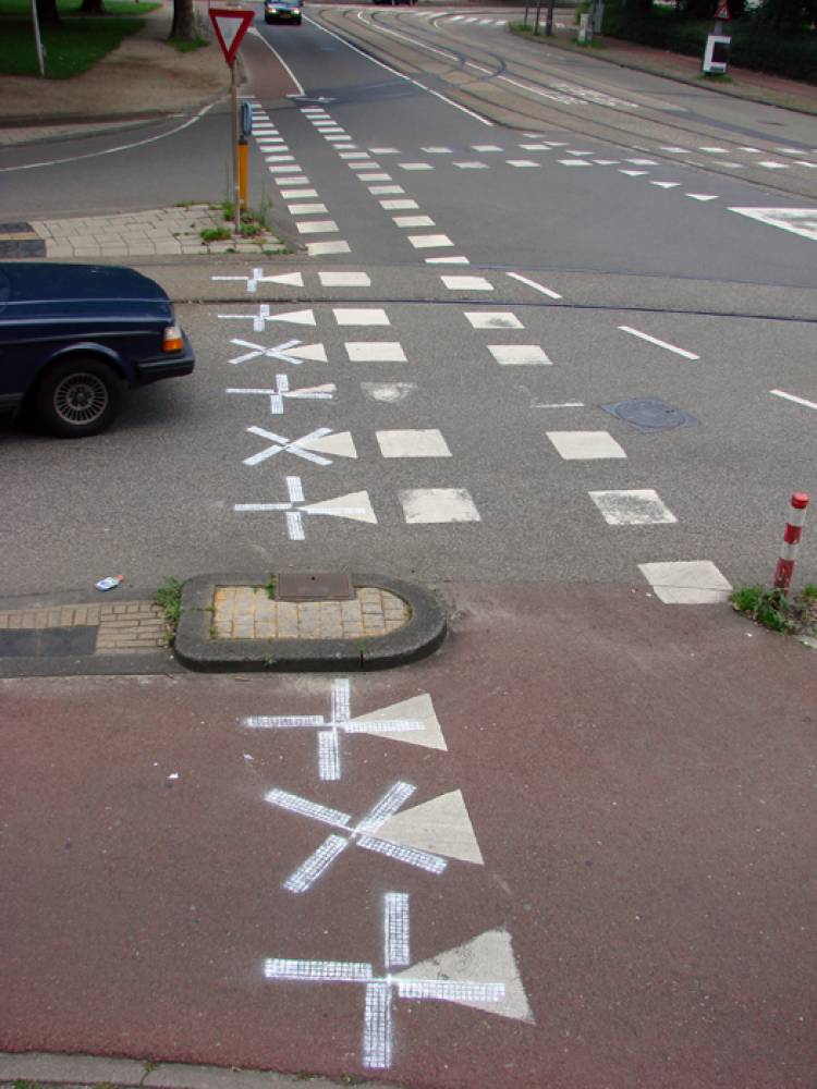 Roadsworth, arte en el asfalto Roadsworth, arte en el asfalto