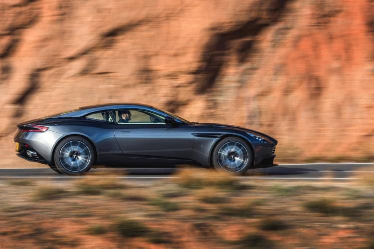 aston-martin-db-11-motor-4 aston-martin-db-11-motor-4