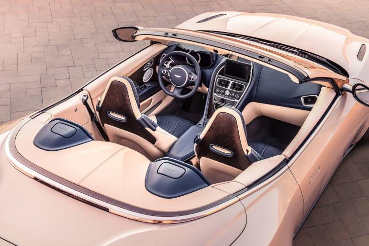 aston-martin-db11-volante-11_750x.jpg