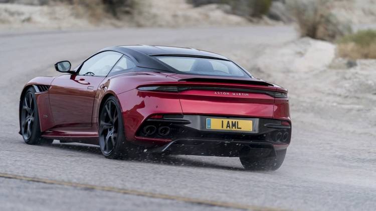 aston-martin-dbs-superleggera-260618-002_750x.jpg