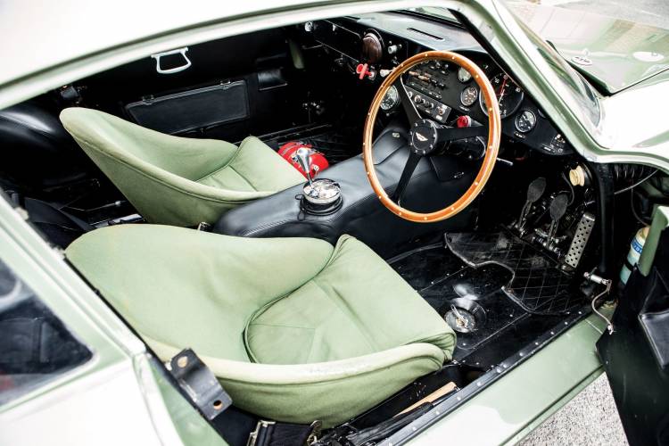 aston-martin-dp215-4_750x.jpg