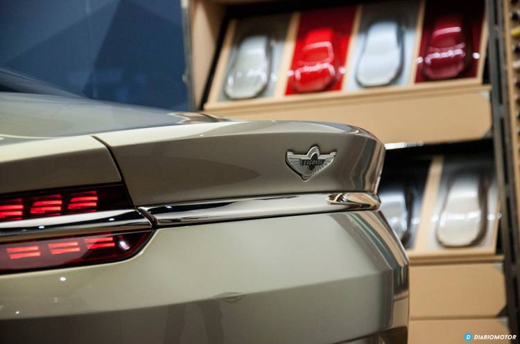 aston-martin-lagonda-taraf-ginebra-2015-mdm-16-1440px