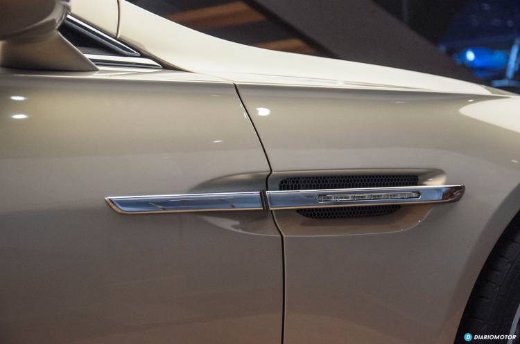 aston-martin-lagonda-taraf-ginebra-2015-mdm-22-1440px