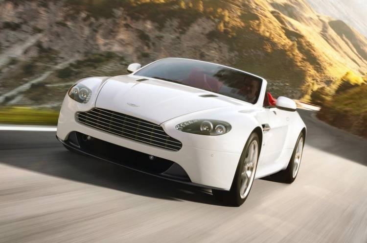 aston-martin-v8-vantage-2012-1 aston-martin-v8-vantage-2012-1