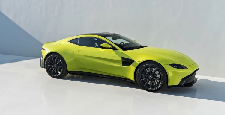 aston-martin-vantage-1117-01 aston-martin-vantage-1117-01