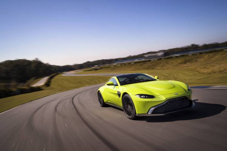 aston-martin-vantage-2018-2_750x.jpg