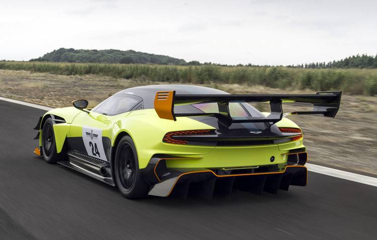 aston-martin-vulcan-amr-pro-17_750x.jpg