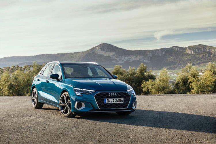 Audi A3 Sportback 2020 Azul Turbo Exterior 17