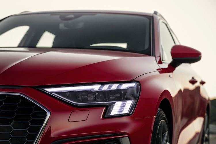 Audi A3 Sportback 2020 Rojo Tango Exterior 30