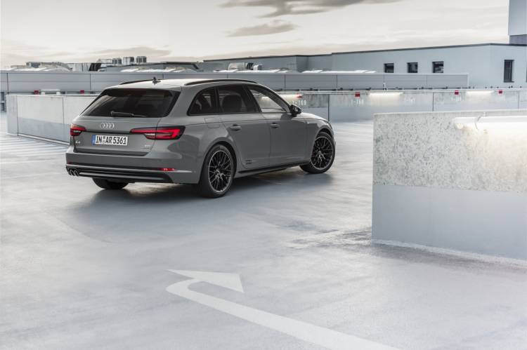 Audi A4 Avant 3.0 Tdi Quattro S Line Black Audi A4 Avant 3.0 Tdi Quattro S Line Black