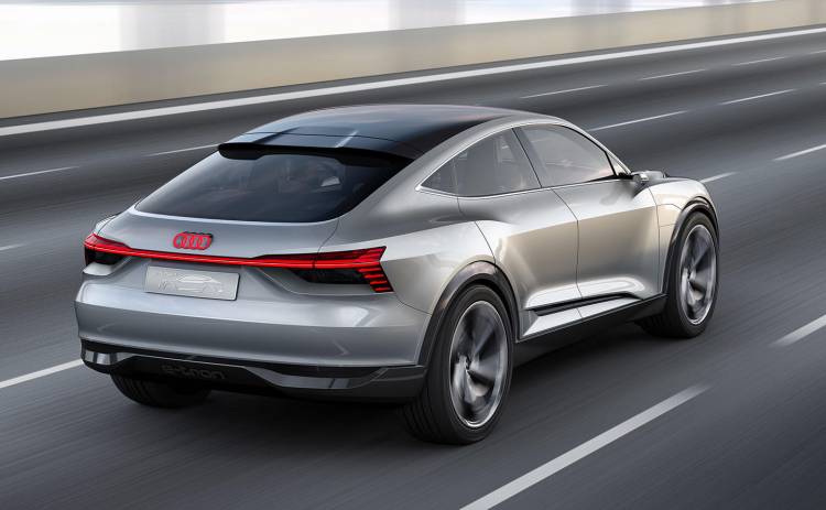 audi-e-tron-sportback-concept-11