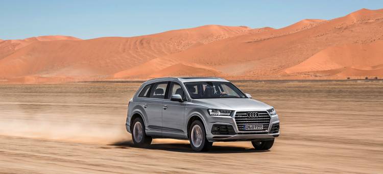 audi-q7-e-tron-quattro-12-1440px audi-q7-e-tron-quattro-12-1440px