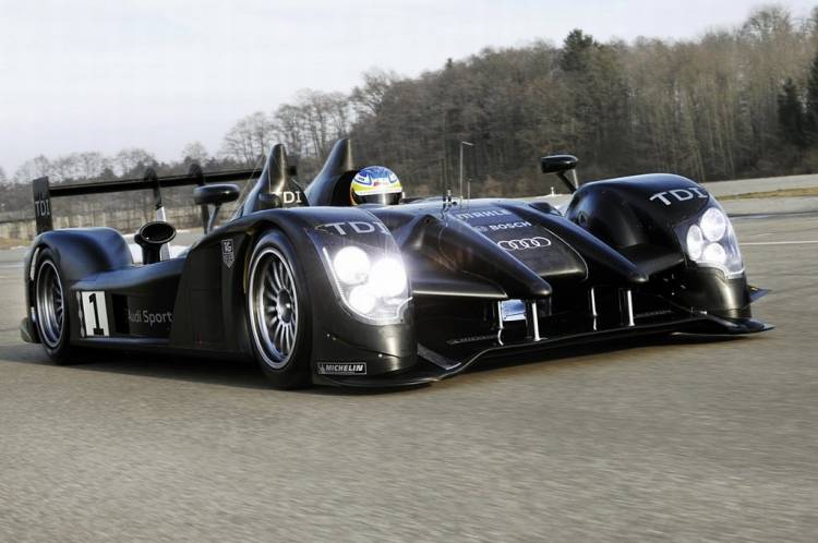 Audi R15 TDI Plus (2010) Audi R15 TDI Plus (2010)