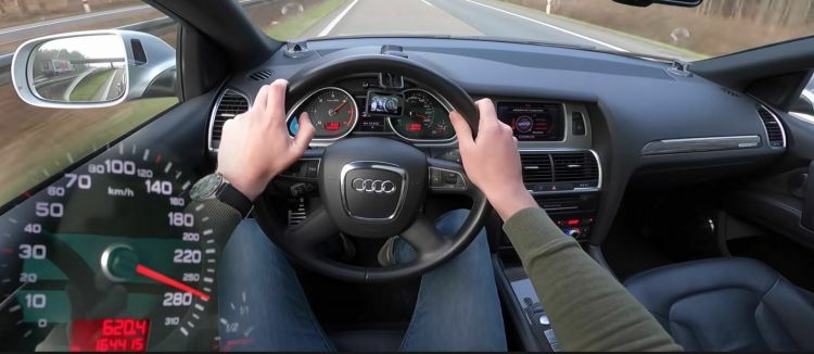 Autobahn Audi Q7 V12 Tdi