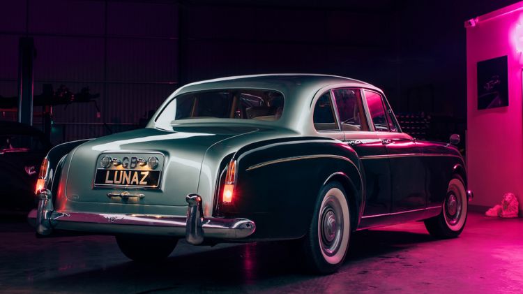Bentley Continental Lunaz 1