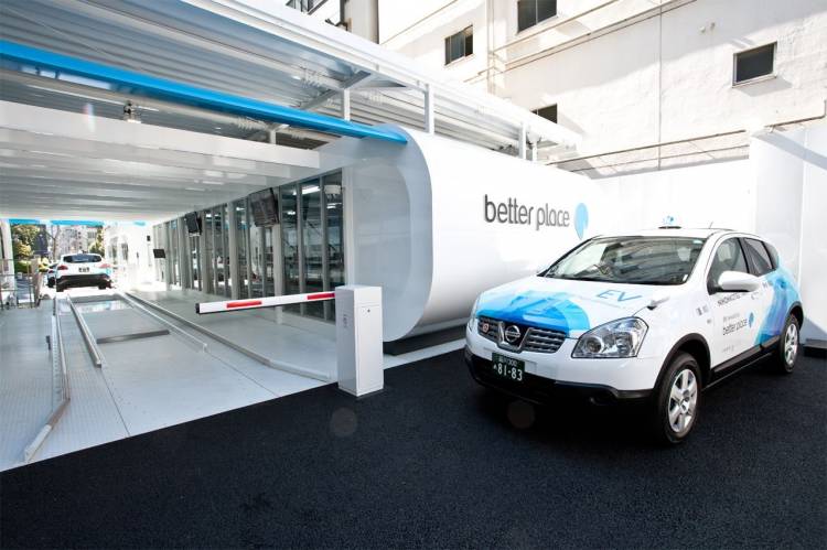 Better Place estrena su electrolinera y firma un acuerdo con Geely Better Place estrena su electrolinera y firma un acuerdo con Geely