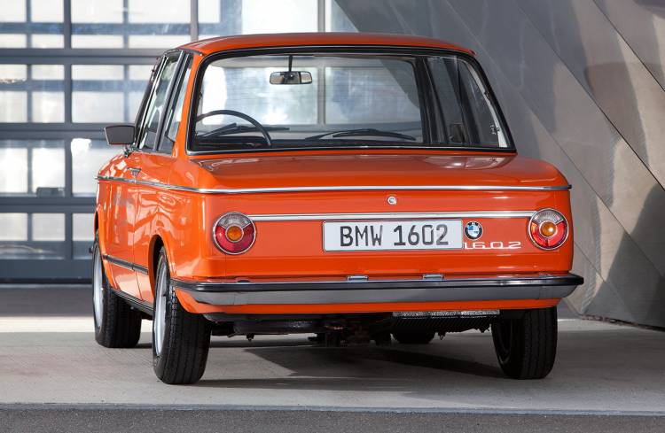 bmw-1602-04-1440px