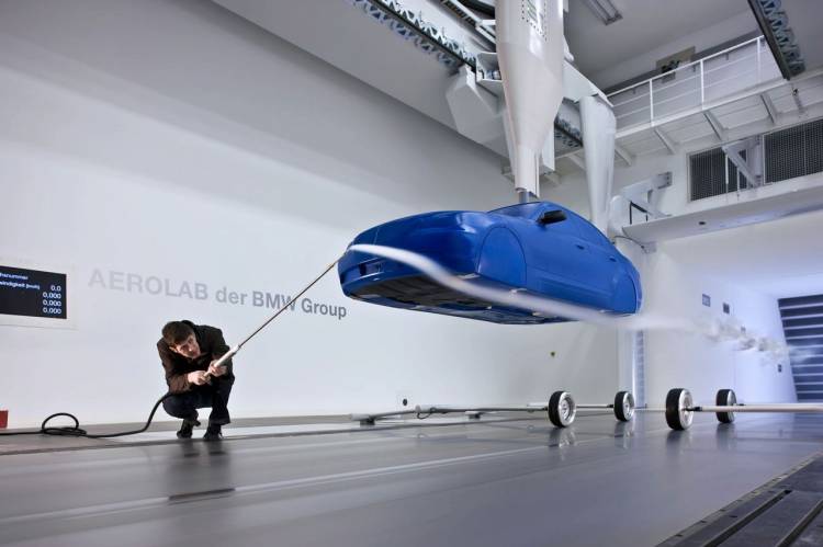 Modelo BMW en el Aerodynamic Testing Centre Modelo BMW en el Aerodynamic Testing Centre