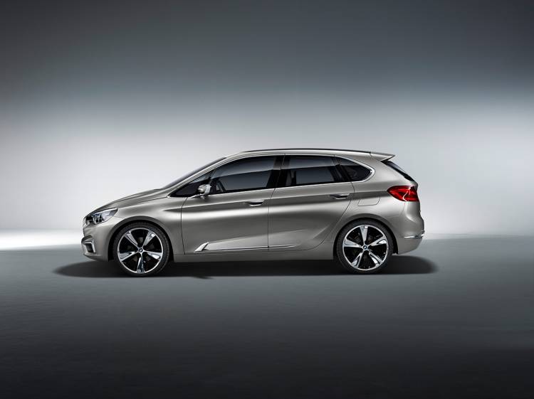 bmw-concept-active-tourer-16