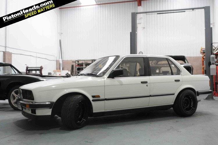 bmw-e30-v8-dm-1 bmw-e30-v8-dm-1