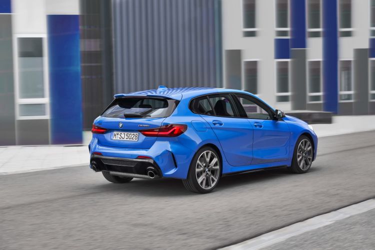  Ya sabemos el precio del nuevo BMW Serie   más deportivo, del M1 5i de   CV