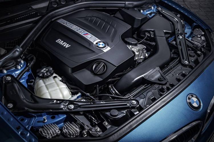 bmw-m2-coupe-2016-43