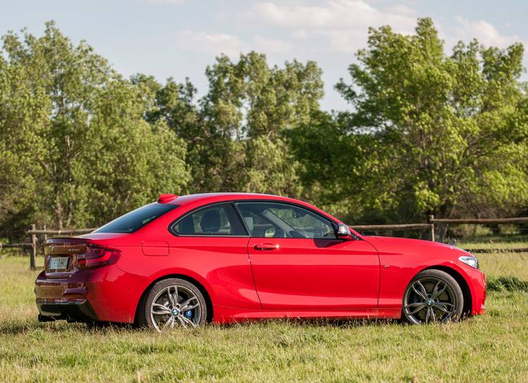 bmw-m235i-24