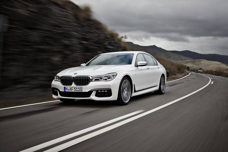 bmw-serie-7-2015-kit-deportivo-m-02-1440px bmw-serie-7-2015-kit-deportivo-m-02-1440px