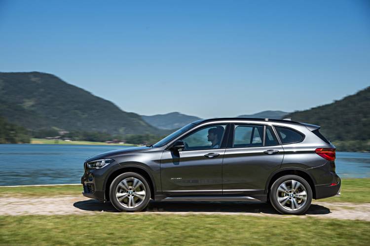bmw-x1-fotos-dm-37_750x.jpg