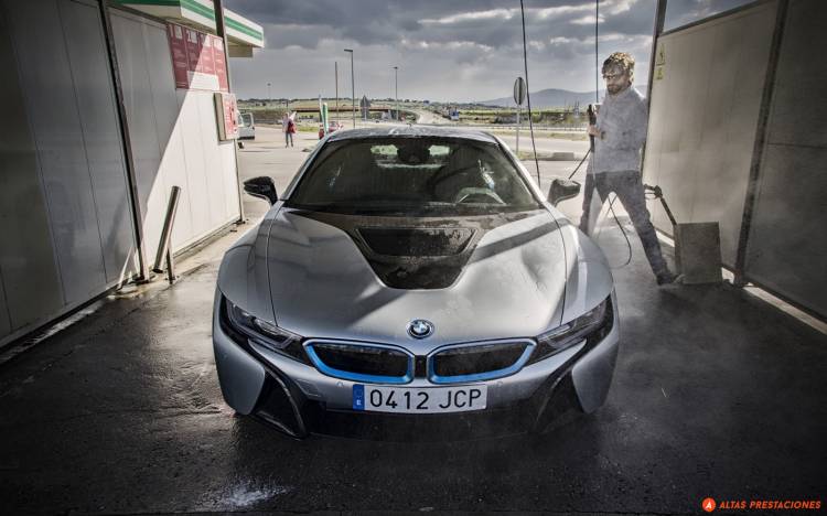 bmwi8_porsche911gts_mapdm_12