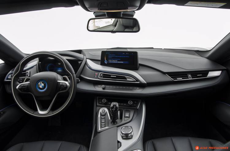 bmwi8_porsche911gts_mapdm_38