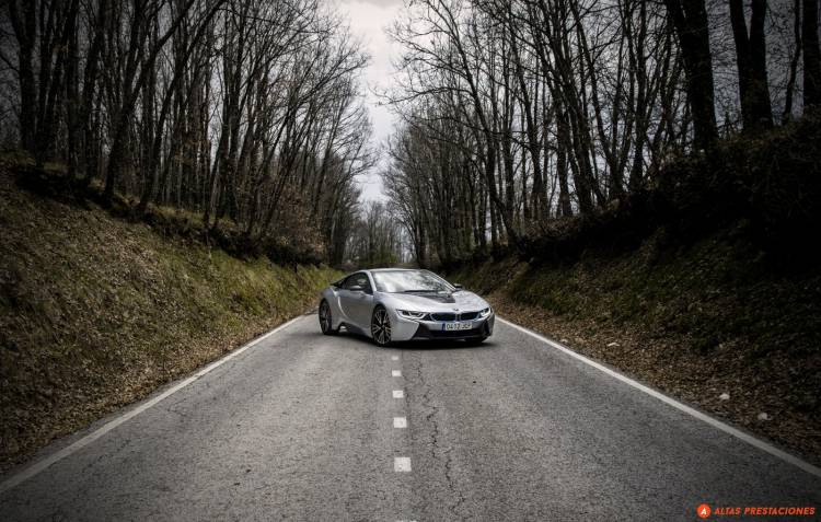 bmwi8_porsche911gts_mapdm_5
