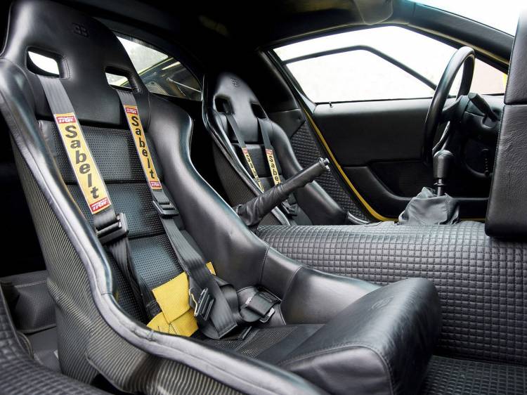 bugatti-eb110-altas-prestaciones-16