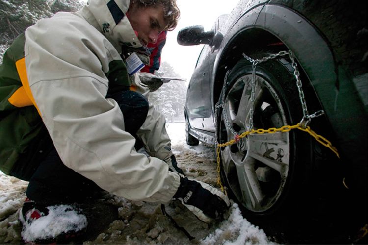 Snow Chains 02