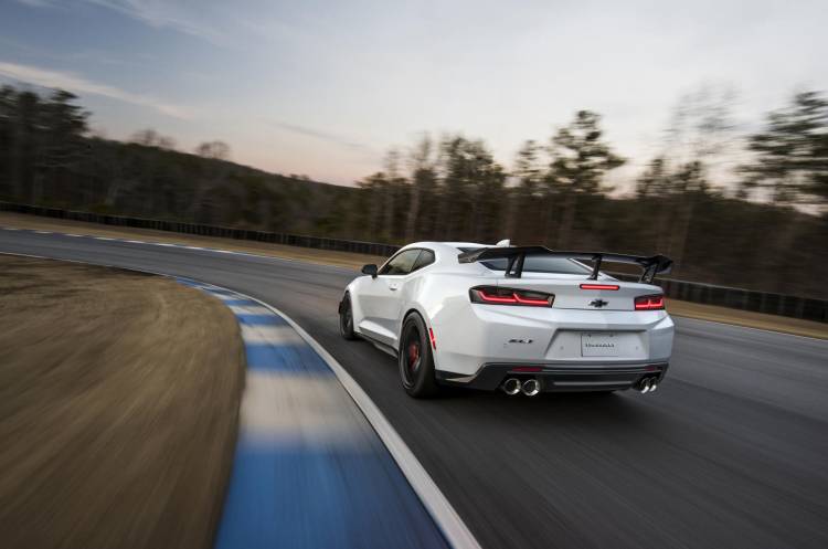 chevrolet-camaro-zl1-1le-dm-6