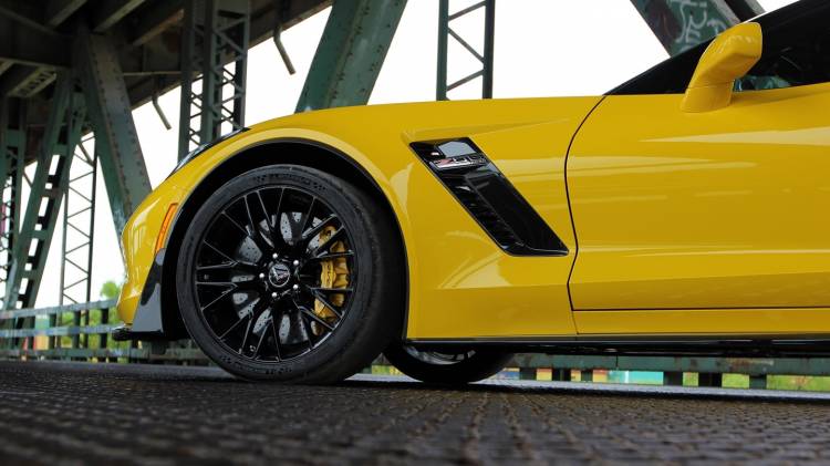 chevrolet-corvette-z06-procharger-070715-05