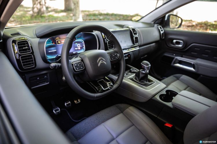 Citroen C5 Aircross Vs Peugeot 3008 5