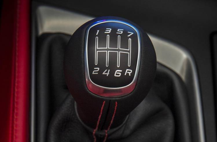 coches-manuales-7-marchas-2016-00 coches-manuales-7-marchas-2016-00