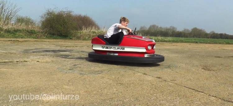 colin-furze-coche-choque colin-furze-coche-choque