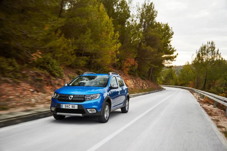 dacia-sandero-stepway-laureate_750x.jpg