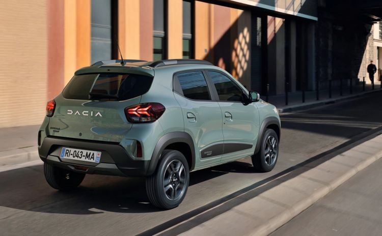 Dacia Spring (bbg)