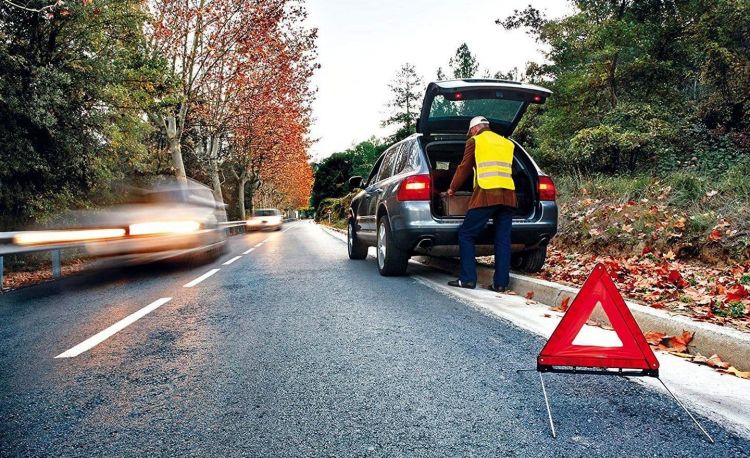 Dgt Question Parking Conventional Highway Two Way Triangle Vest Damage