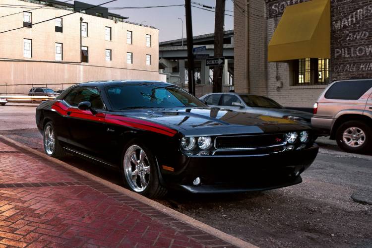 dodge-challenger-2011-dm-1 dodge-challenger-2011-dm-1