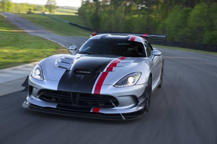 7 Curiosidades Sobre El Dodge Viper Acr Que Demuestran Que Es Un Deportivo Infravalorado Diariomotor