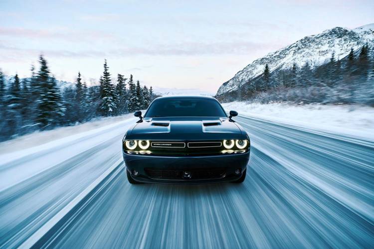 dodge_challenger_gt_awd_dm_2