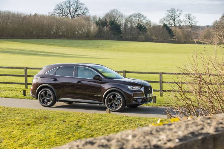 ds_7_crossback_prestige_model_1 ds_7_crossback_prestige_model_1