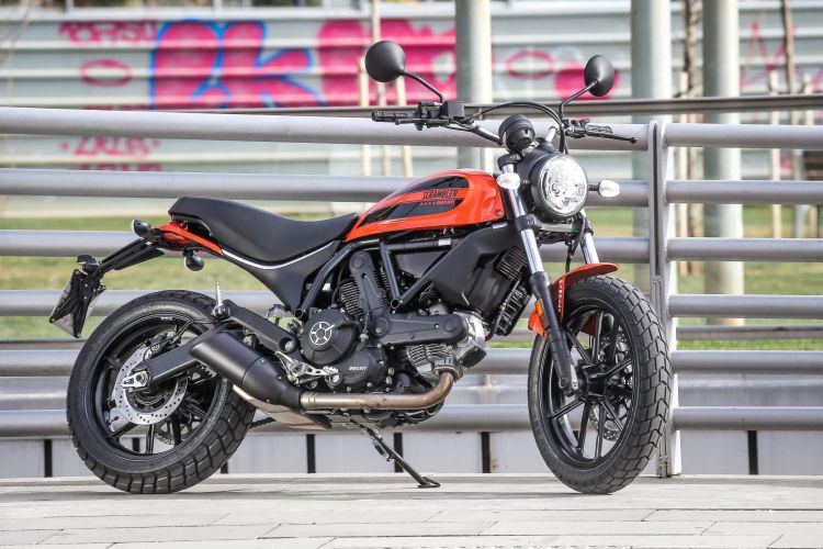 ducati scrambler sixty2 400