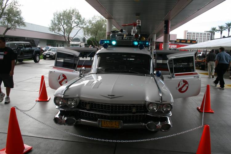 ECTO-1, la ambulancia de Cazafantasmas en el SEMA ECTO-1, la ambulancia de Cazafantasmas en el SEMA