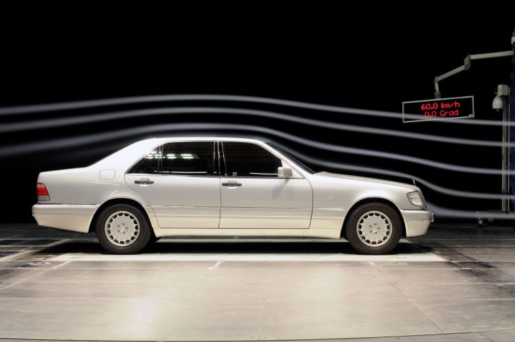 Inbegriff Des Automobils: Die Mercedes Benz S Klasse The Epitome Of The Automobile: The Mercedes Benz S Class