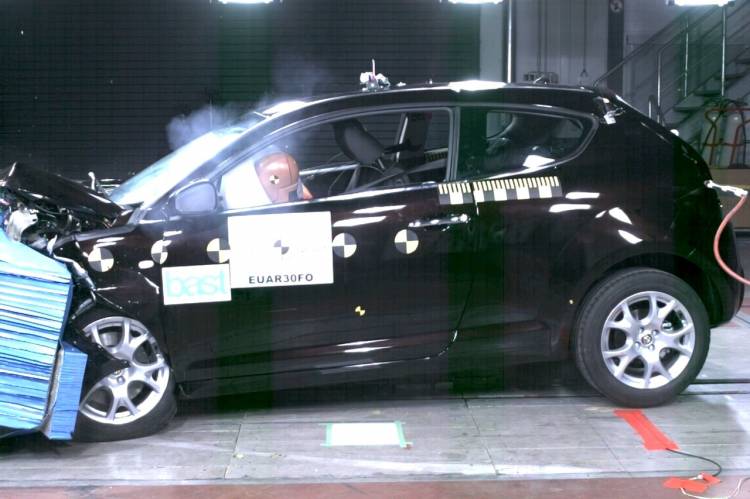 euroncap-alfa-mito-01 euroncap-alfa-mito-01